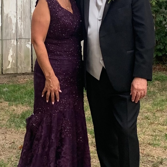 MOTHER OF THE GROOM GOWN - Picture 5 of 9